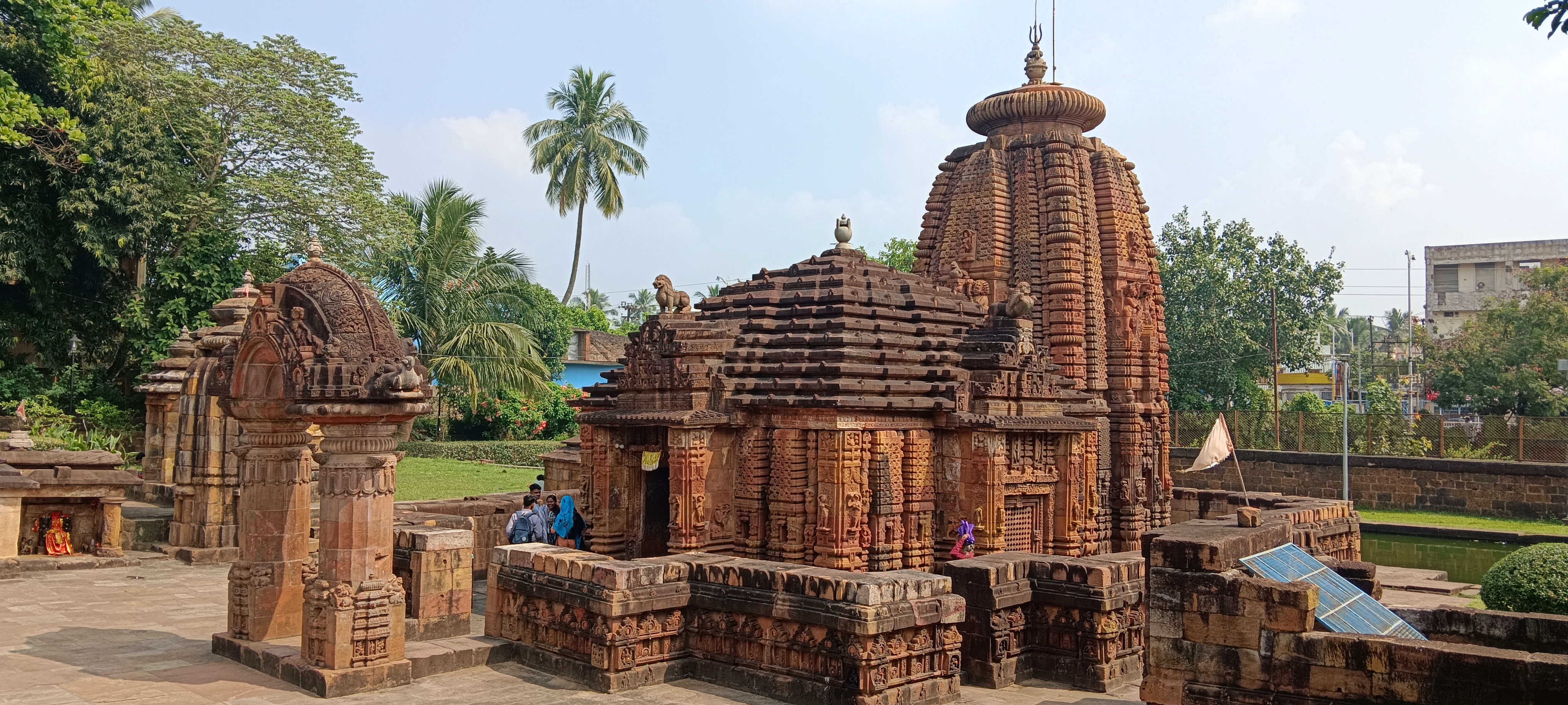 11.	Parsurameswar Temple